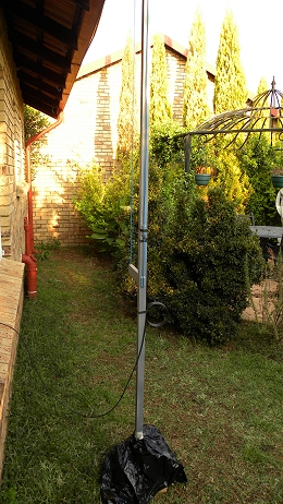 11 m Band J-Pole antenna centred at 27.500 MHz: Standing on the ground